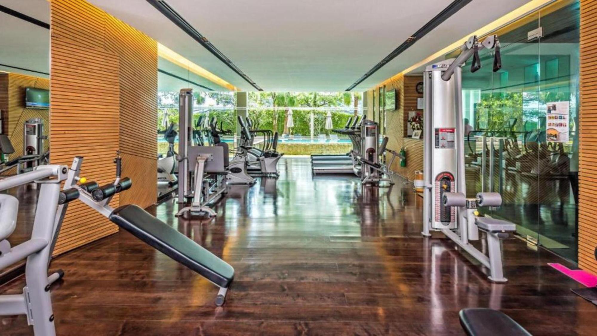 Club Wyndham Sea Pearl Phuket Otel Patong Dış mekan fotoğraf